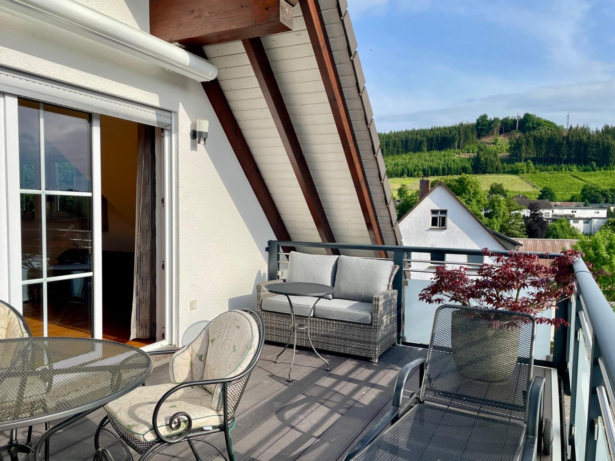 Moderne Ferienwohnung Mit Sonnenbalkon In Fretter Finnentrop Exteriör bild